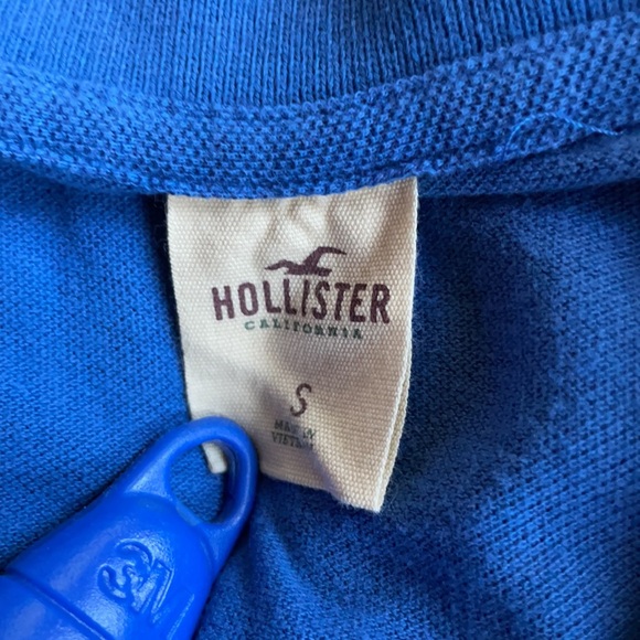Hollister Men’s Polo Shirt - Picture 2 of 5